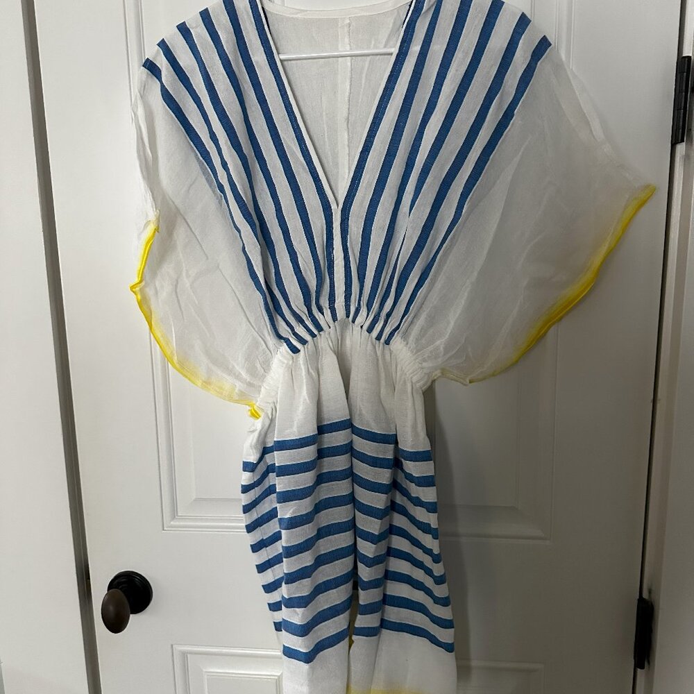 NWOT Lem Lem Cover Up